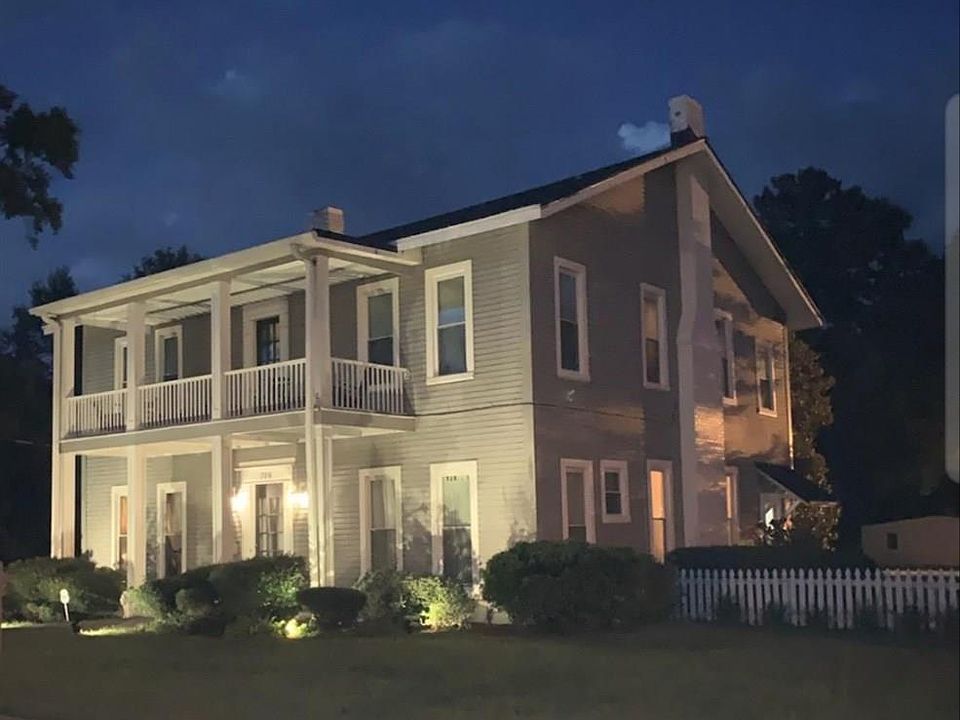 1st image of 706 Evergreen Ave
