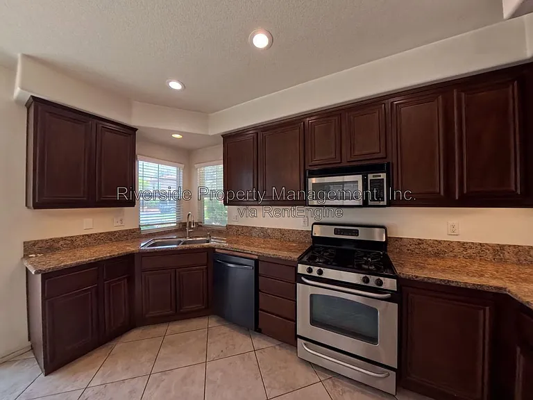 4031 Cey Ct — Photo 6