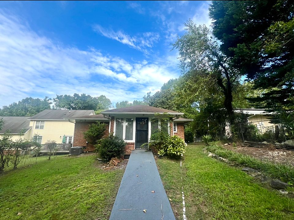 1st image of 1213 E Side Dr