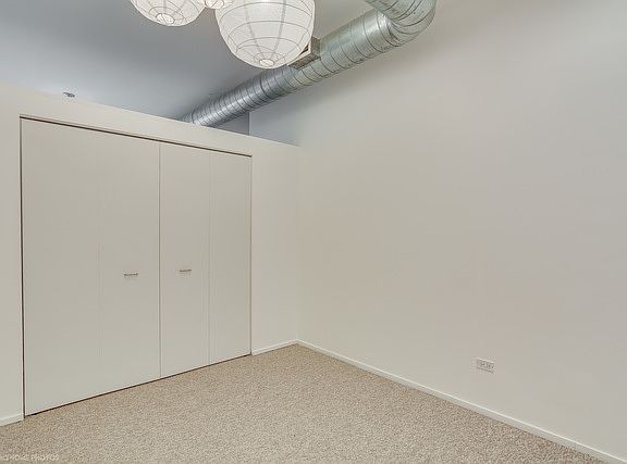 5th image of 1000 E 53rd St Unit 605