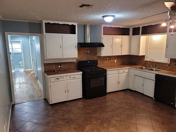 4th image of 5000 Jerri Ln