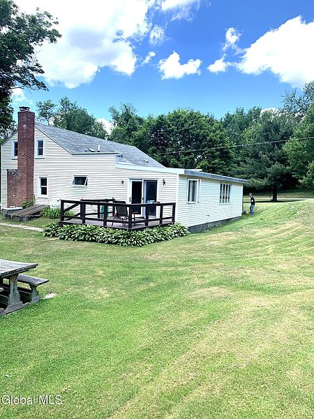 5th image of 10 Dahl Way