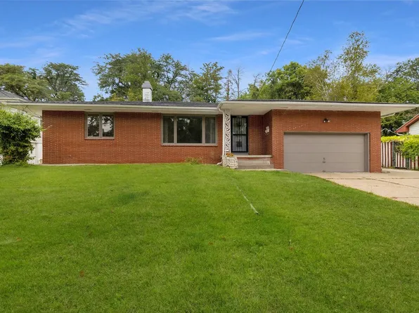 2901 Shadyoak Dr, Des Moines, IA 50310