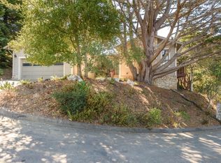 32 Humboldt Ct, Pacifica, CA 94044