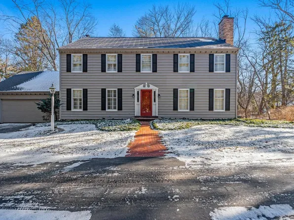 630 East Juniper LANE, Mequon, WI 53092