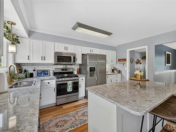 5th image of 47 Park Pl