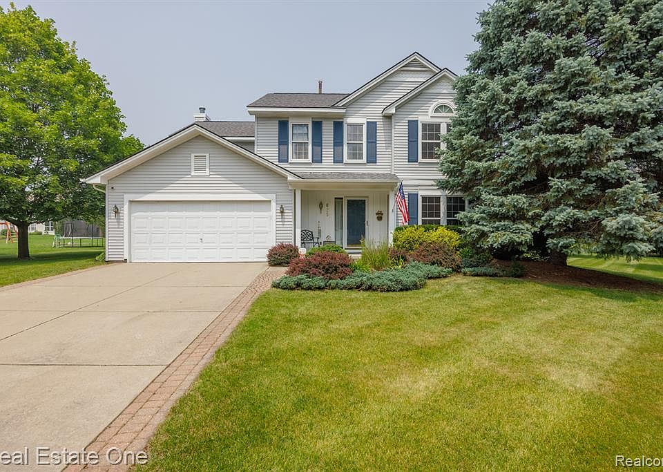 625 Kentwood Ct, Lake Orion, MI 48362 MLS 20230051957 Zillow