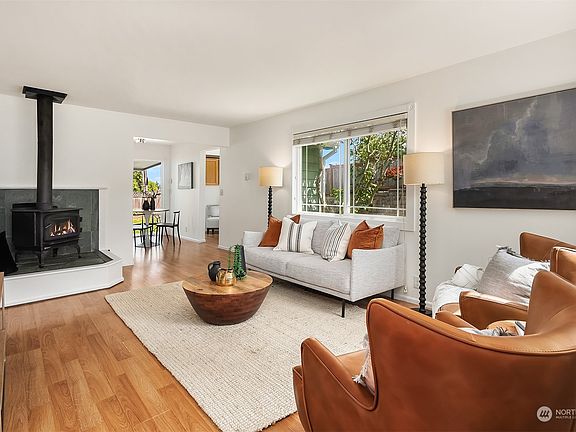 3rd image of 3406 S 135th Street