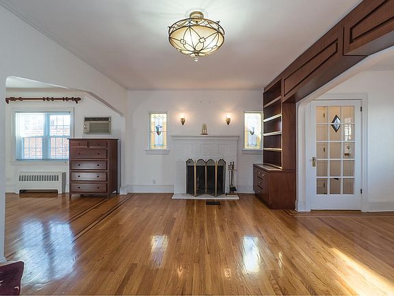 4th image of 80-51 236th St