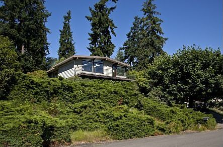 1st image of 1415 80th Ave NE