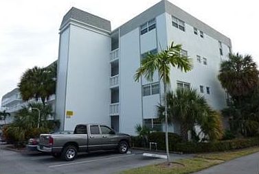 1st image of 608 NE 2nd St APT 132