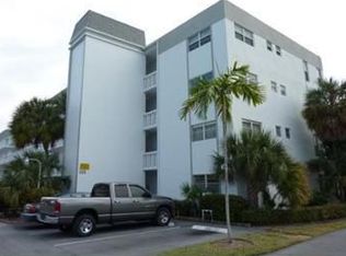 608 NE 2nd St APT 132, Dania, FL 33004