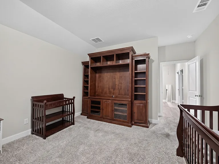 512 Portina Dr — Photo 16