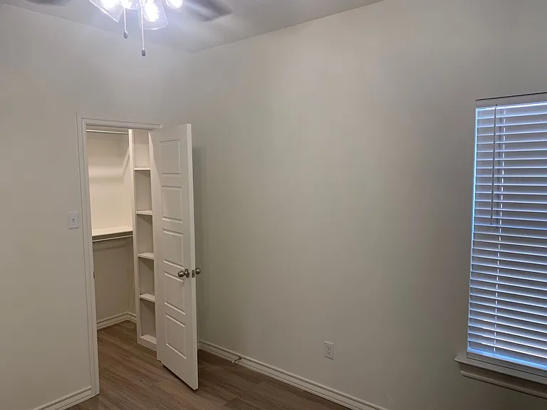 5519 Kemper St — Photo 13