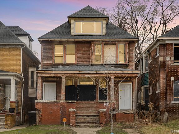 2nd image of 2980 Baldwin St