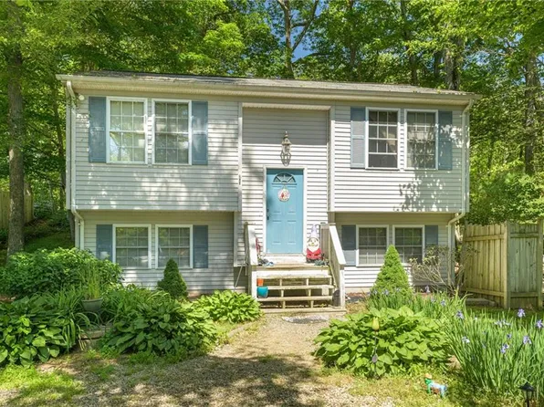 36 E Shore Dr, Exeter, RI 02822