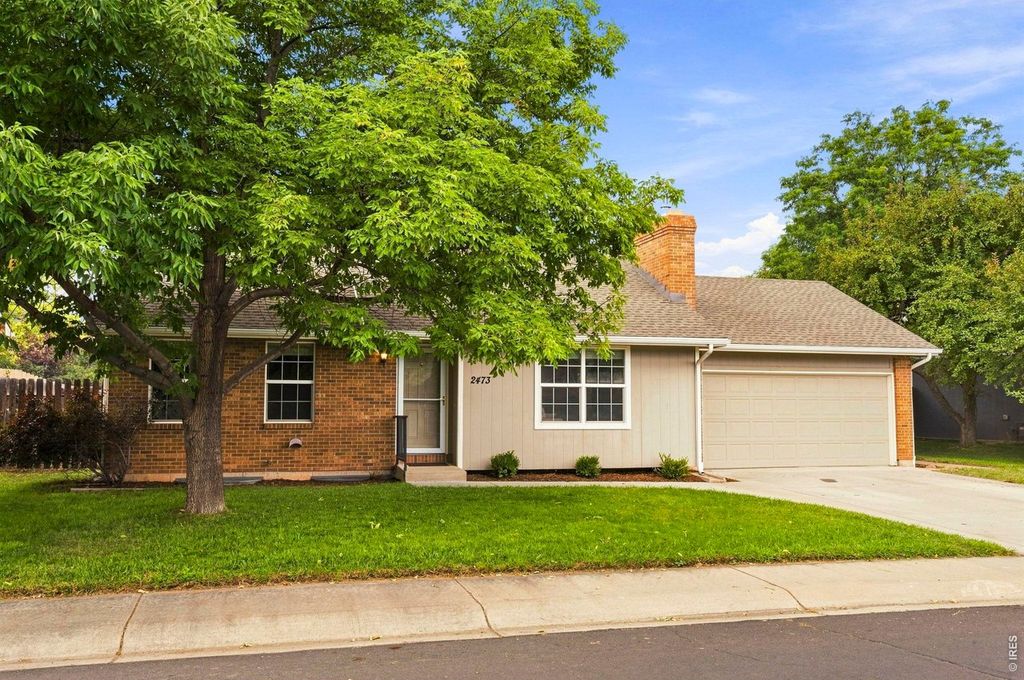 2473 Wyandotte Dr