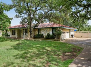 433 Oak Wood Rd, Kerrville, TX 78028