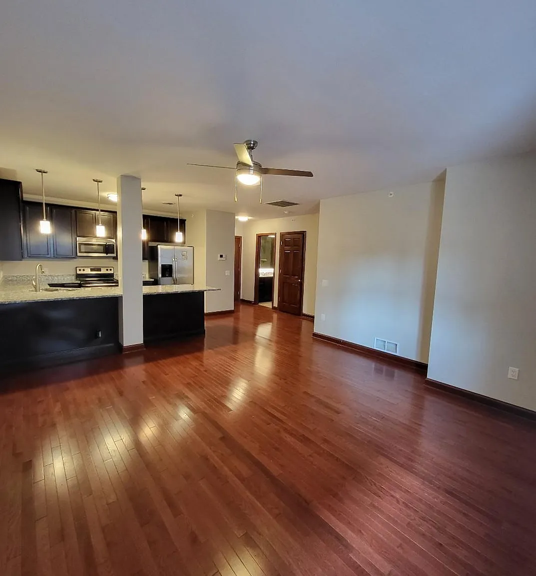 1 bed, 766 sqft, $1,125 — Photo 2