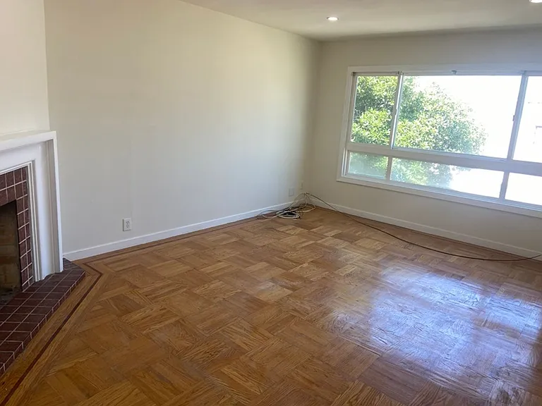 1395 Oakdale Ave — Photo 5