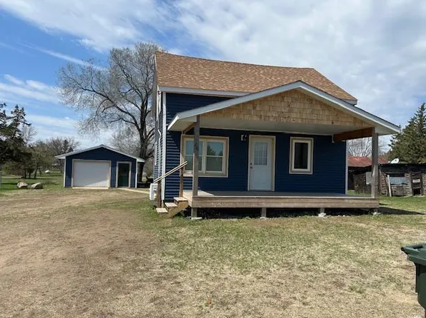 710 E 2nd St, Pillager, MN 56473