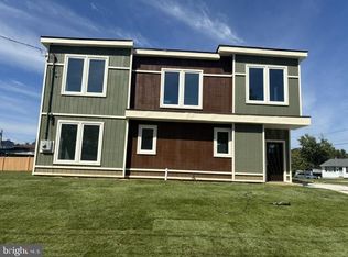 43 E Hodges Ave, Lawnside, NJ 08045