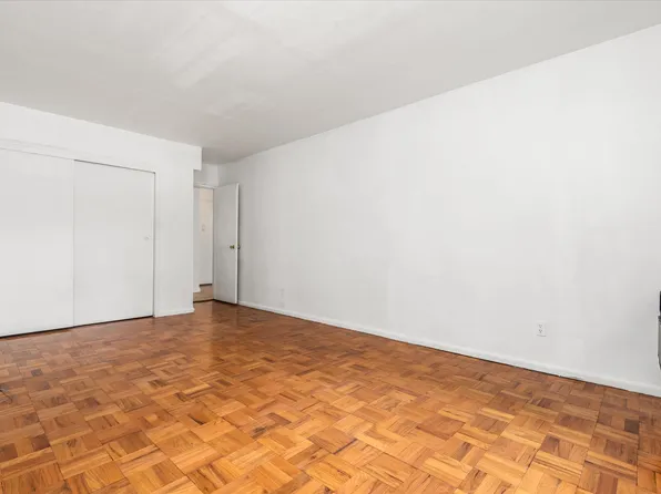 89-40 151st Avenue image 10 of 14