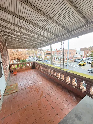 Rented by Aida Home Realty | media 32