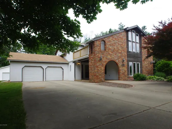 11990 Eden Trl, Eagle, MI 48822