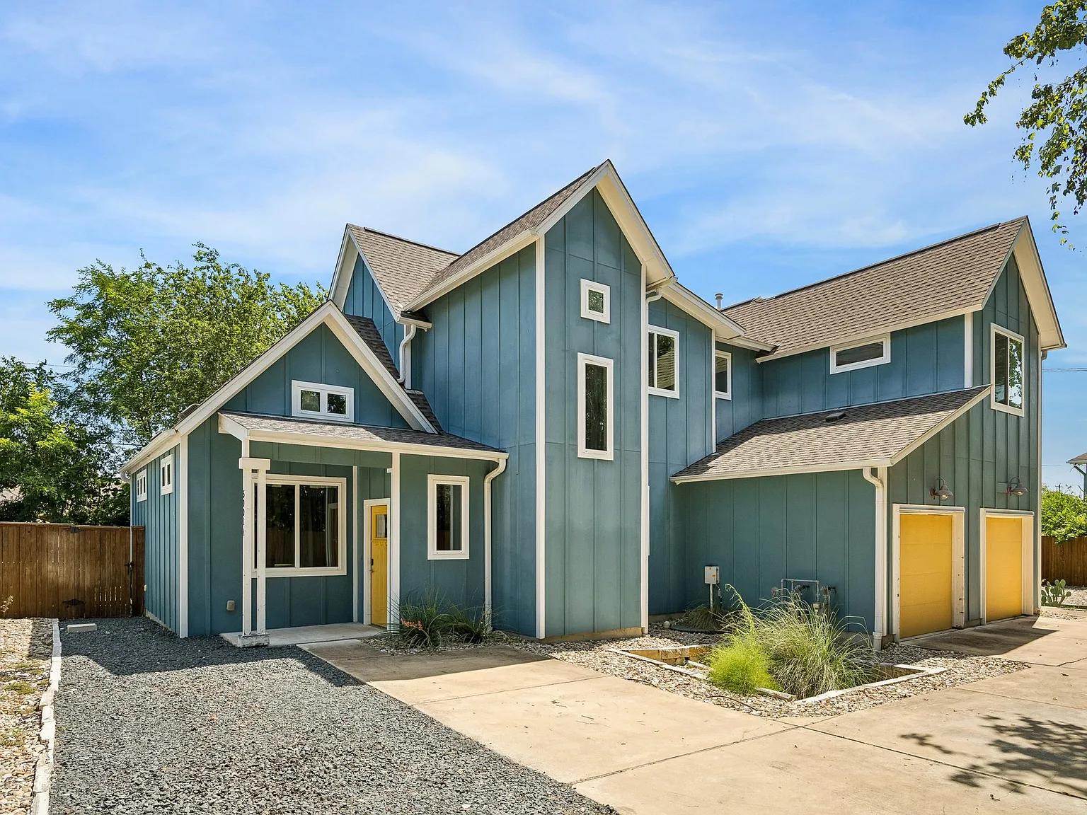 3 bed, 2.5 bath, 1792 sqft, $2,895 — Photo 1