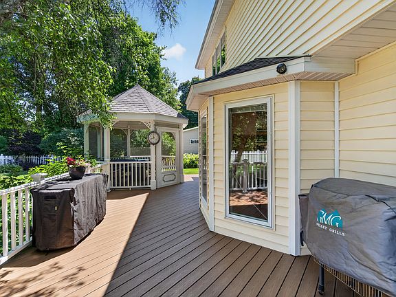 5th image of 603 Owen Rd