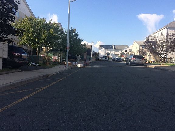 5th image of 26 Koritz Way Unit 302
