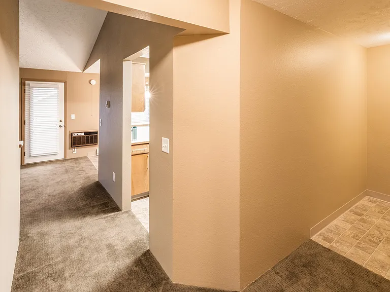 Graymayre Crossing Apartments — Photo 49