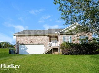6009 Pleasant Hill Dr, Pleasant View, TN 37146