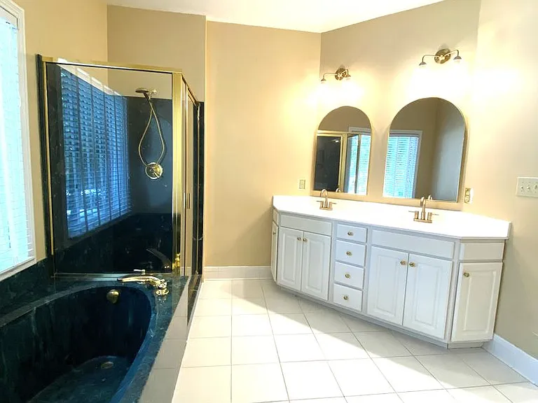 4224 Evergreen Dr — Photo 15