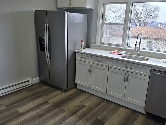 5th image of 179 Belmont St #3