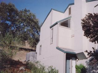 20 Mariposa Ln, Novato, CA