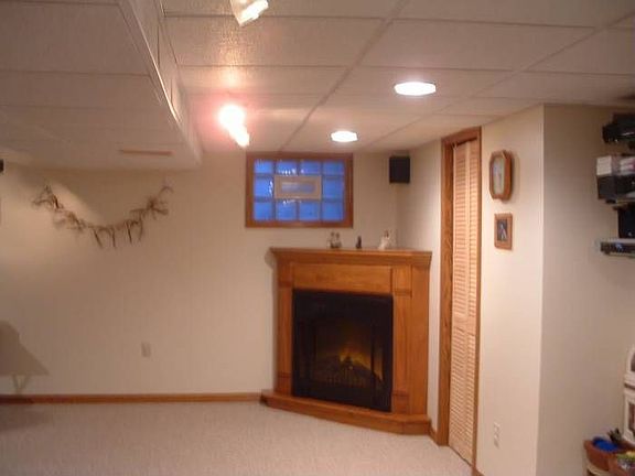 3rd image of 561 W 39th St