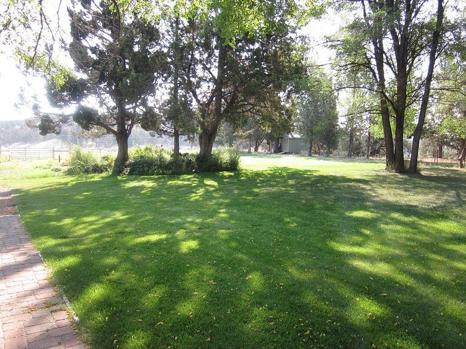 2nd image of 5400 NW Zamia Ave