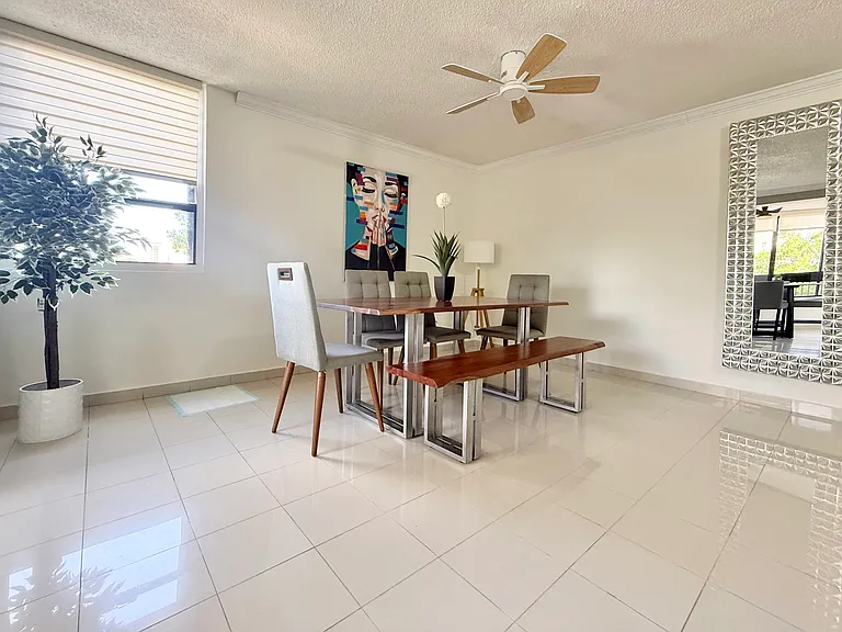 690 Teniente Cesar Luis Gonzalez Ave — Photo 6