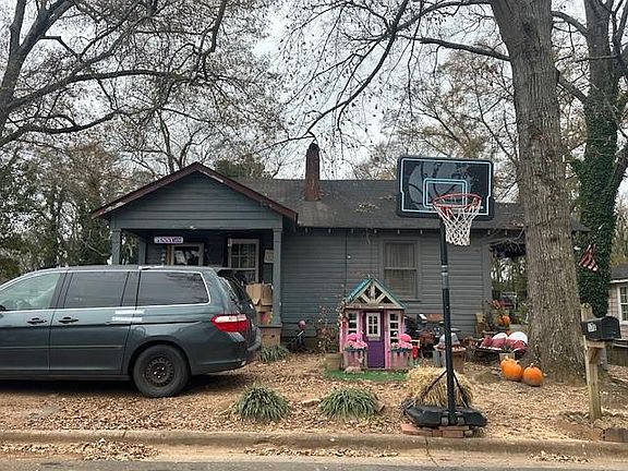 4th image of 17 Stevens St NE