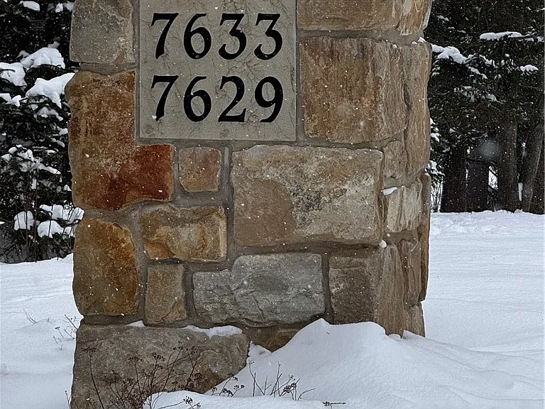 7633 Hidden Valley Dr — Photo 3