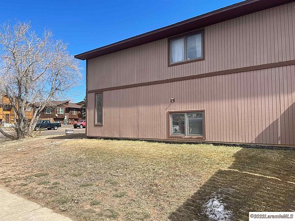 2nd image of 4202 Comanche Dr