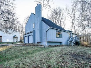 15240 Louis Mill Dr, Chantilly, VA 20151