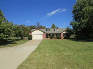 2174 Wagon Wheel Rd, Springdale, AR 72762