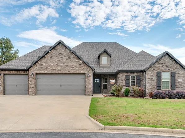 18029 Astor Dr, Fayetteville, AR 72704