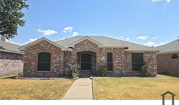 3 bed, 1498 sqft, $2,500 — Photo 2