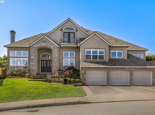 13922 SW Hillshire Dr, Tigard, OR 97223