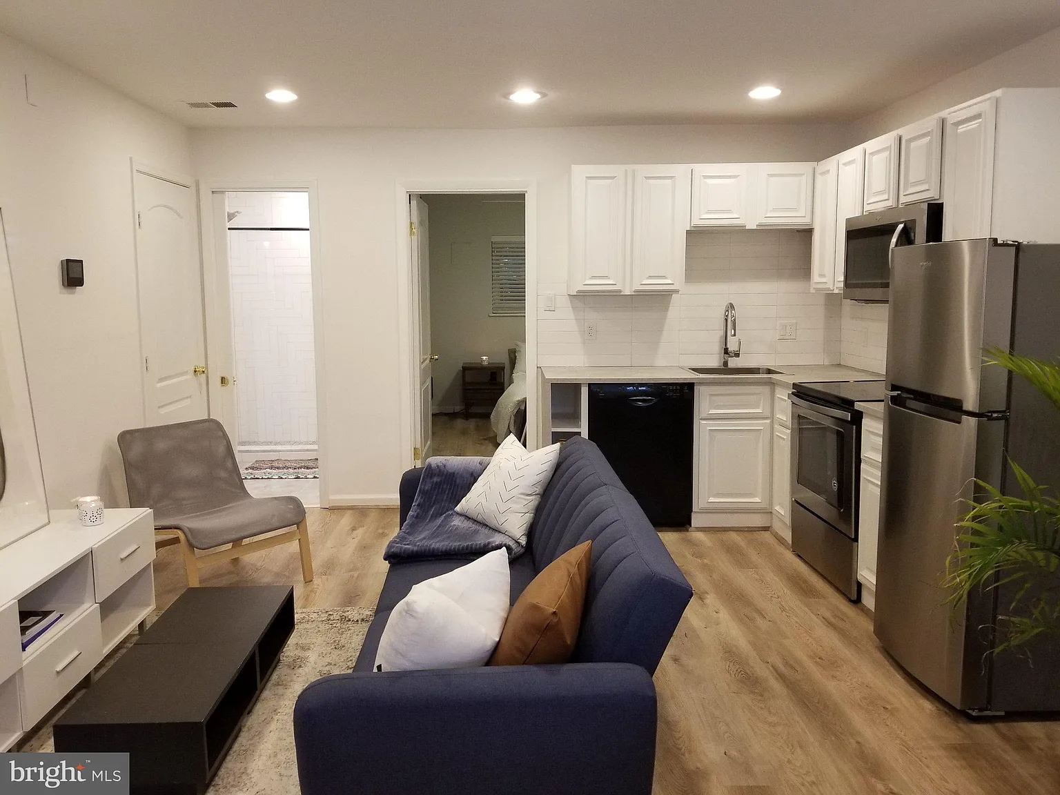 Studio, 1.0 bath, 1224 sqft, $2,000 — Photo 1