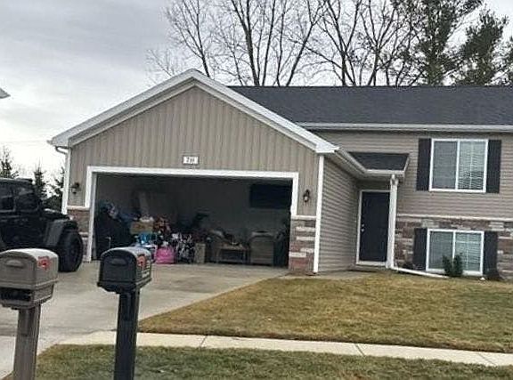 3rd image of 710 Natalia Dr